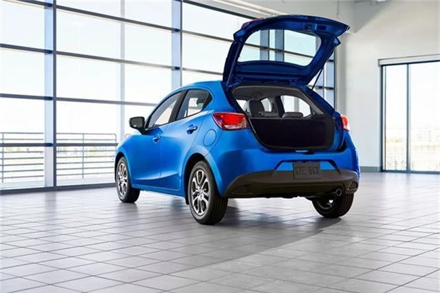 Toyota “mượn” Mazda2 cho Yaris tại thị trường Bắc Mỹ - 5