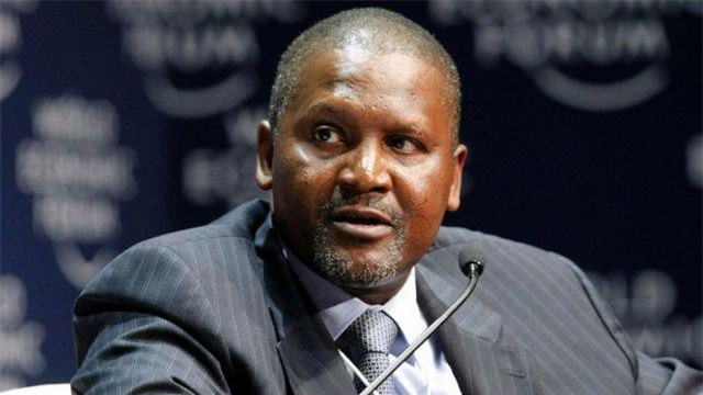 Tỷ phú châu Phi rút 10 triệu USD tiền mặt chỉ để ngắm