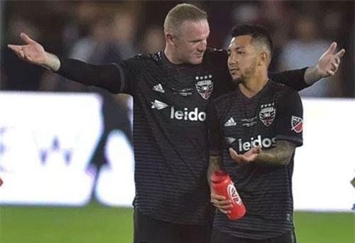 Solskjaer nhờ vả Rooney giúp M.U mua sao DC United