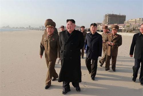 Lý do ông Kim Jong-un thị sát hàng loạt công trình trọng điểm tại Triều Tiên
