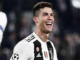 Ronaldo bình phục chấn thương, sẵn sàng cùng Juventus đấu Ajax