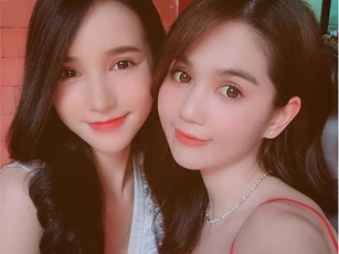 Đọ sắc với Yoshi, Ngọc Trinh được khen trẻ hơn cả Á hậu chuyển giới dù cách nhau những 8 tuổi