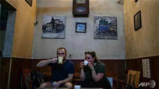 Tiệm café trứng nổi tiếng Việt Nam lên báo nước ngoài - 1