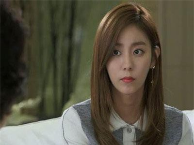 Bắt tận tay chồng cùng bồ nhí ở khách sạn, vợ gợi ý cả hai về chung một nhà và kết quả bất ngờ sau 1 tuần