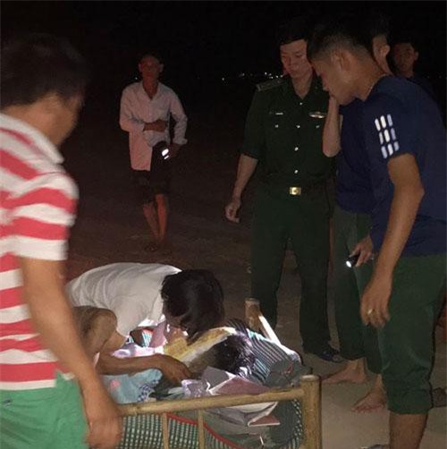 Thừa Thiên Huế: Tìm thấy thi thể nam thanh niên bị sóng cuốn sau khi cứu sống 2 nữ sinh