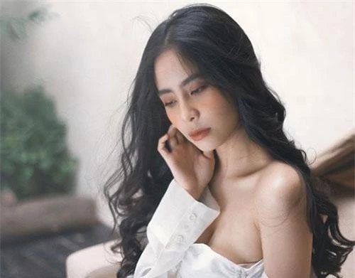 Ca nương Kiều Anh có tên đầy đủ là Nguyễn Kiều Anh. Cô sinh ngày 30/9/1994 tại Hà Nội.