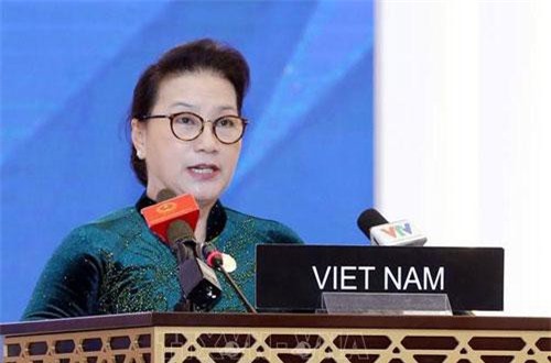 Chủ tịch Quốc hội Nguyễn Thị Kim Ngân phát biểu tại phiên thảo luận chung IPU-140. Ảnh TTXVN