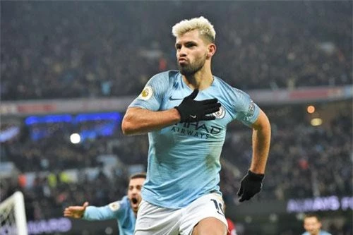 Tiền đạo: Sergio Aguero (Man City).