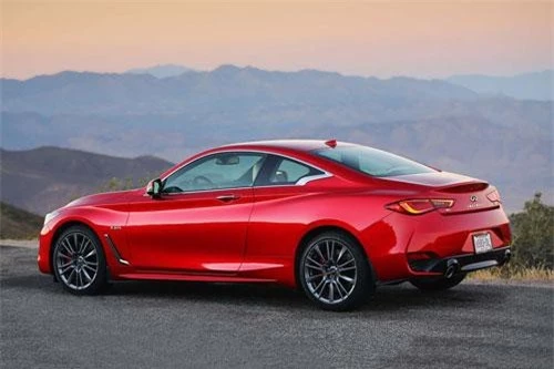 5. Infiniti Q60.