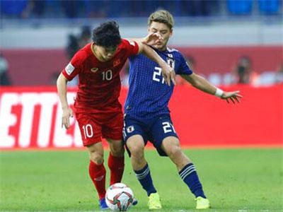 Bầu Đức có “triệu tập” Công Phượng, Xuân Trường về nước?