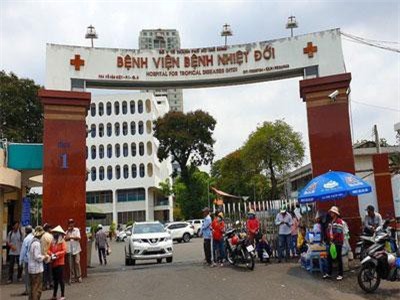 Bắt đối tượng đâm 10 người ở Bệnh viện Bệnh Nhiệt đới TP.HCM