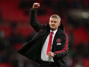 HLV Solskjaer nói gì khi đối diện với thử thách cực đại Barcelona?