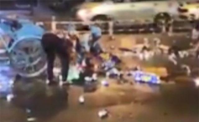 CLIP: Hàng chục người xúm vào “hôi bia” giữa trung tâm Sài Gòn