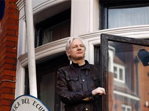 Ecuador sẽ điều tra nhà sáng lập WikiLeaks