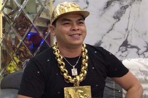 Nóng: Đại gia Phúc XO - người đeo vàng nhiều nhất Việt Nam vừa bị công an bắt giữ