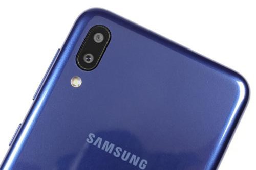 Chi tiết Samsung Galaxy M10 giá 3,49 triệu tại Việt Nam