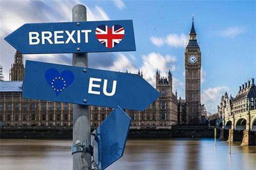 EU sẵn sàng lùi thời hạn Brexit