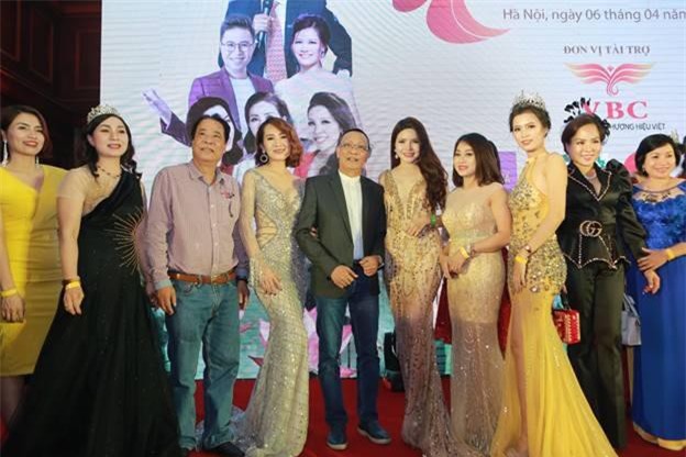 Stylist Design Kim Sỹ - YSG ra mắt sưu tập mới cuốn hút mọi góc nhìn