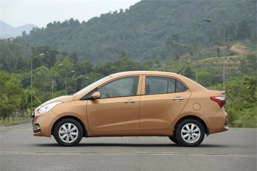 8. Hyundai Grand i10 (doanh số: 1.112 chiếc).