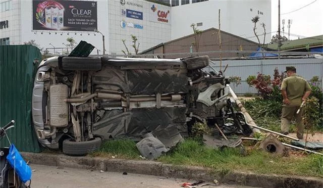 Nữ tài xế Mercedes gây tai nạn liên hoàn ở Hà Nội khai gì? - 2