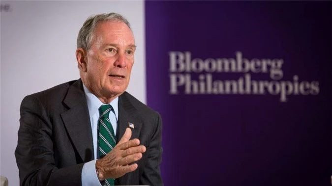 Tỷ phú Michael Bloomberg cung Bảo Bình