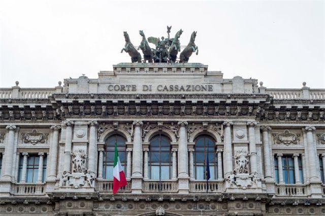 Tòa án Italy gây phẫn nộ vì tuyên nạn nhân “quá xấu để bị cưỡng hiếp”