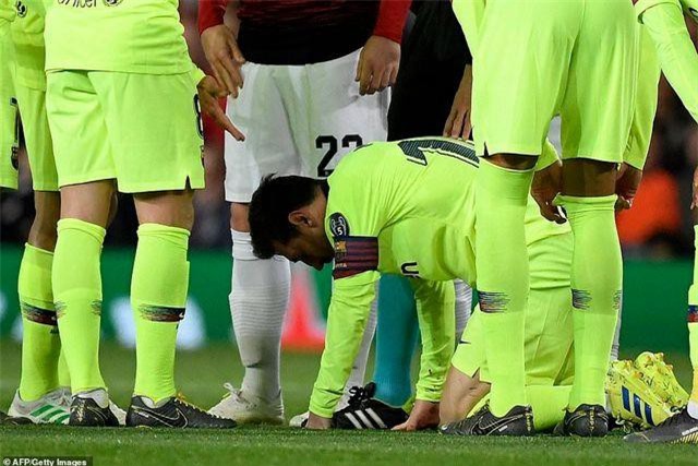 HLV Valverde âu lo với chấn thương của Lionel Messi