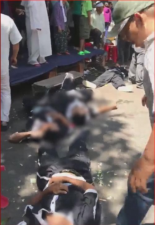 CLIP: "Kinh hoàng" hiện trường vụ tai nạn xe Lexus đâm vào đoàn đưa tang ở Bình Định