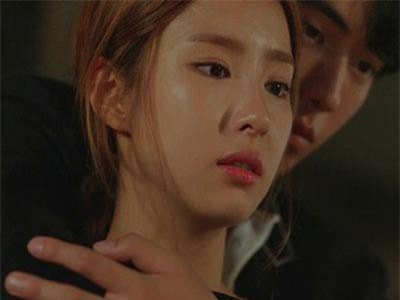 Đi gặp bồ nhí của chồng để “dằn mặt”, ai ngờ cô ta tiết lộ một điều khiến vợ chỉ biết ngậm ngùi viết đơn ly hôn