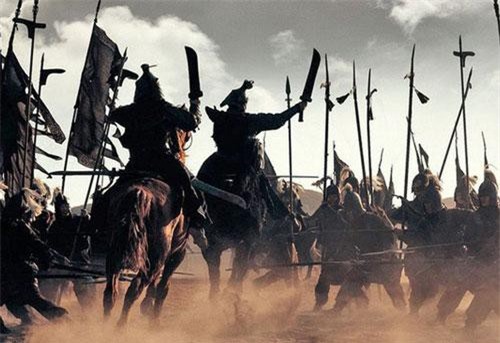 CLIP HOT (11/4): Nữ y tá hoán đổi gần 5.000 trẻ sơ sinh cho vui, Mã Siêu khiến Tào Tháo phải cắt râu vứt áo trốn chạy