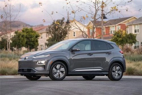 8. Hyundai Kona Electric 2019 (giá khởi điểm: 36.450 USD).