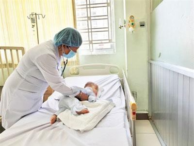 Cảnh báo sốc mất nước do tiêu chảy cấp ở trẻ nhỏ