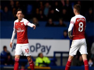 Arsenal - Napoli: Mệnh lệnh phải thắng