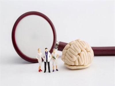 Phân biệt 9 tình trạng bệnh giống tự kỷ