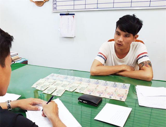 Bạc Liêu: Bắt đối tượng dùng clip, ảnh khỏa thân tống tiền bạn tình