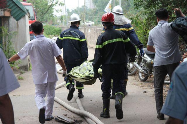 Người duy nhất thoát nạn kể chuyện cố gắng cứu 8 người bất thành