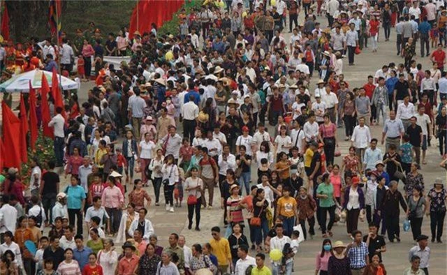 Hàng triệu lượt người đã đổ về Đền Hùng bái Tổ - 3