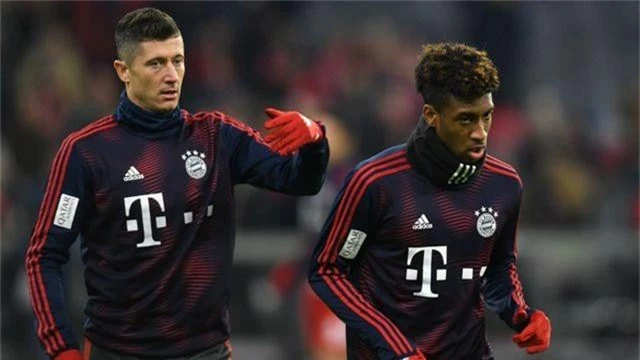 Lewandowski và Coman lao vào đánh nhau trên sân tập - 1