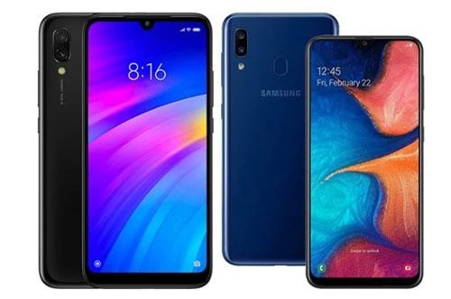 Xiaomi Redmi 7 và Samsung Galaxy A20 (phải).