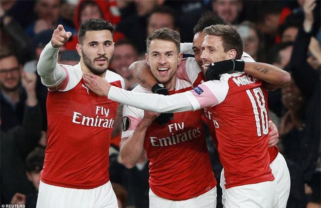 Kết quả lượt đi tứ kết Europa League: Arsenal thắng dễ Napoli, Chelsea vất vả vượt qua Slavia Prague