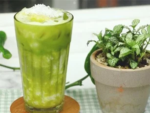 CLIP: Hướng dẫn làm nước rau má đậu xanh sữa dừa giải nhiệt ngày nóng