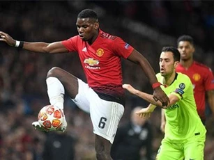 Paul Pogba sa sút khó hiểu, Ole Solskjaer nói gì?