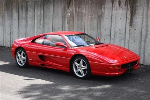 9. Ferrari F355 (1994-1999).