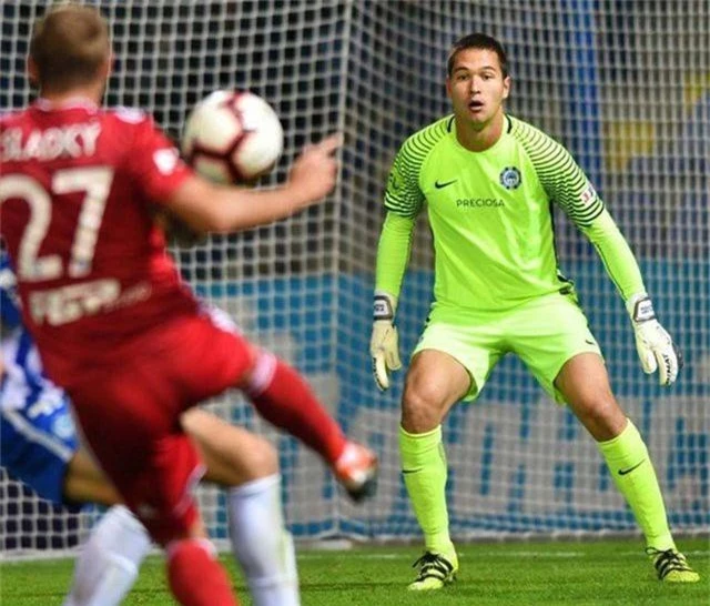 Filip Nguyễn: “Khoác áo đội tuyển Việt Nam khó hơn tuyển Czech” - 1
