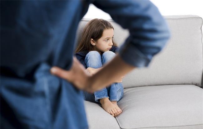 Đây là điều các bậc cha mẹ rất nên làm khi phát hiện ra con mình bắt đầu nói dối