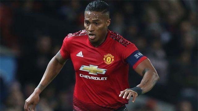 HLV Solskjaer xác nhận ngôi sao đầu tiên rời MU