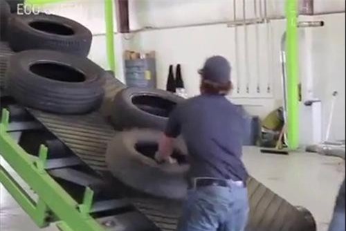  Clip: 'Cỗ máy tái chế' lốp ô tô cũ thân thiện với môi trường