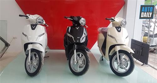 XE HOT (14/4): Bảng giá xe Subaru tháng 4, VinFast tặng 100 tỷ đồng cho khách hàng