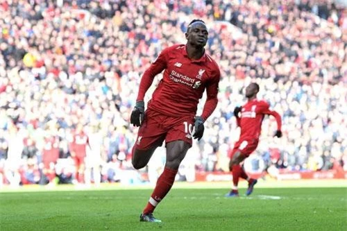 Tiền vệ phải: Sadio Mane (Liverpool).