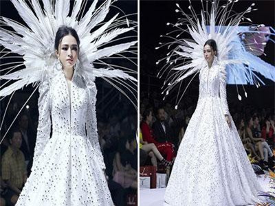 Clip: Trương Hồ Phương Nga bất ngờ làm vedette nhưng gây trầm trồ nhất chính là nhan sắc nghiêng nước nghiêng thành